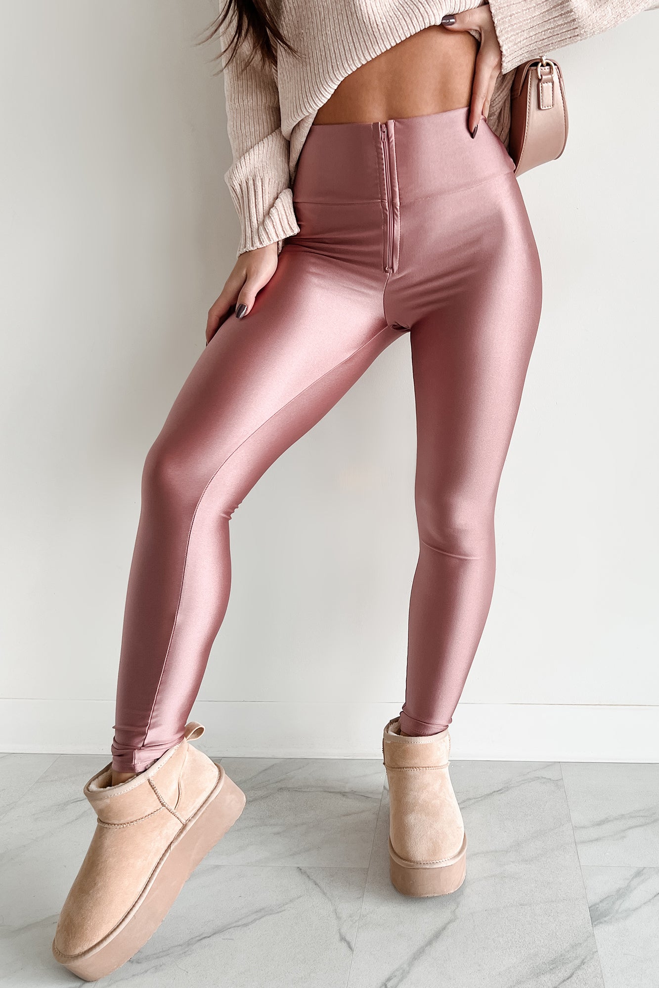 In Rotation Glossy Zipper Leggings (Ash Rose) - NanaMacs