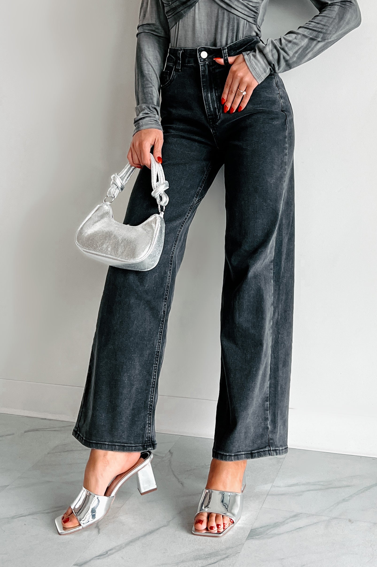 Tyelee NanaMacs Original Non-Distressed Wide Leg Jeans (Washed