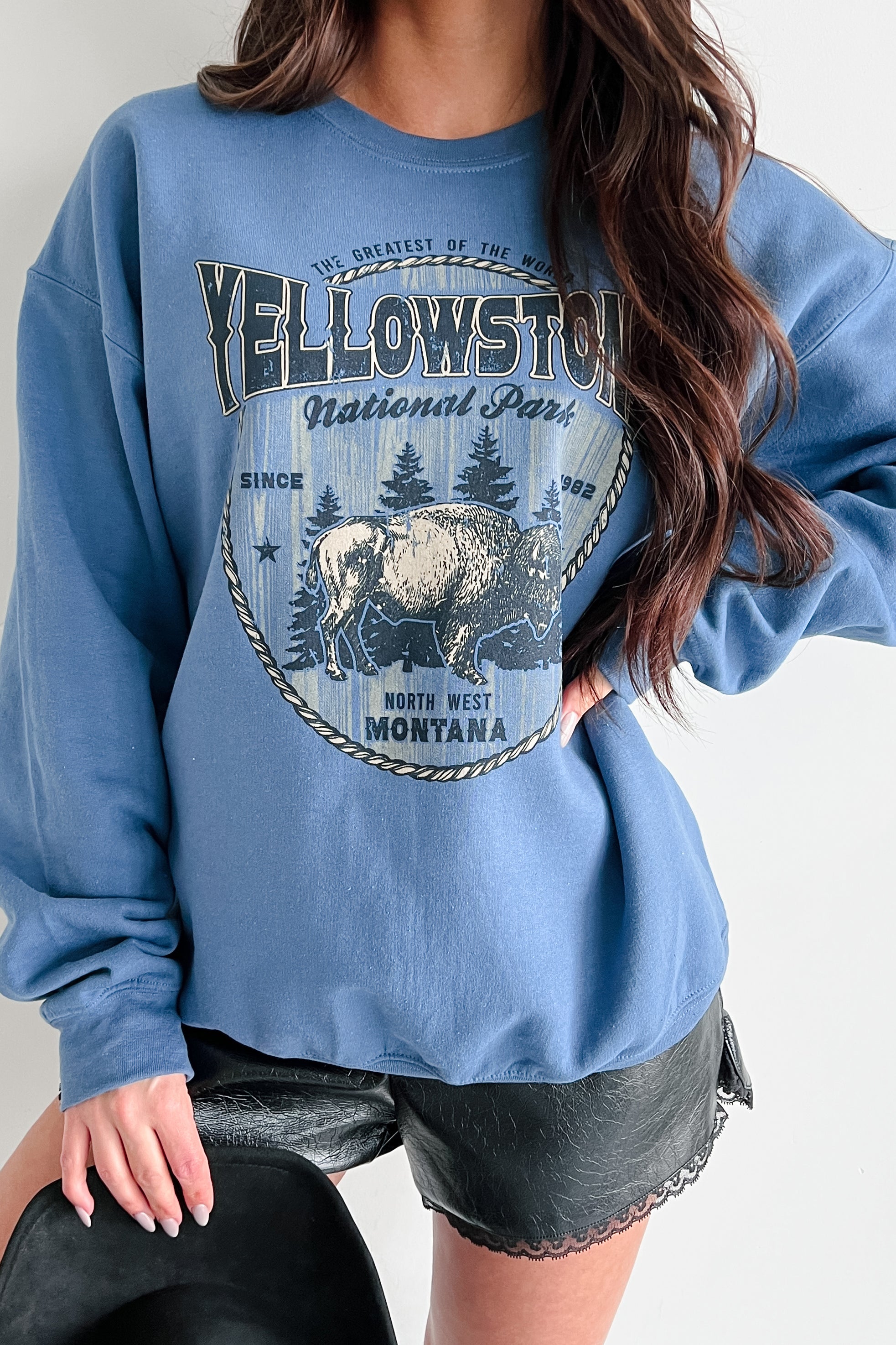 "Yellowstone National Park" Graphic Sweatshirt (Indigo) - NanaMacs