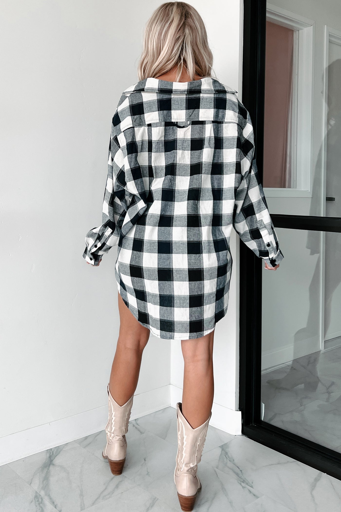 Just Being Myself Oversized Plaid Linen Shirt (Navy) - NanaMacs