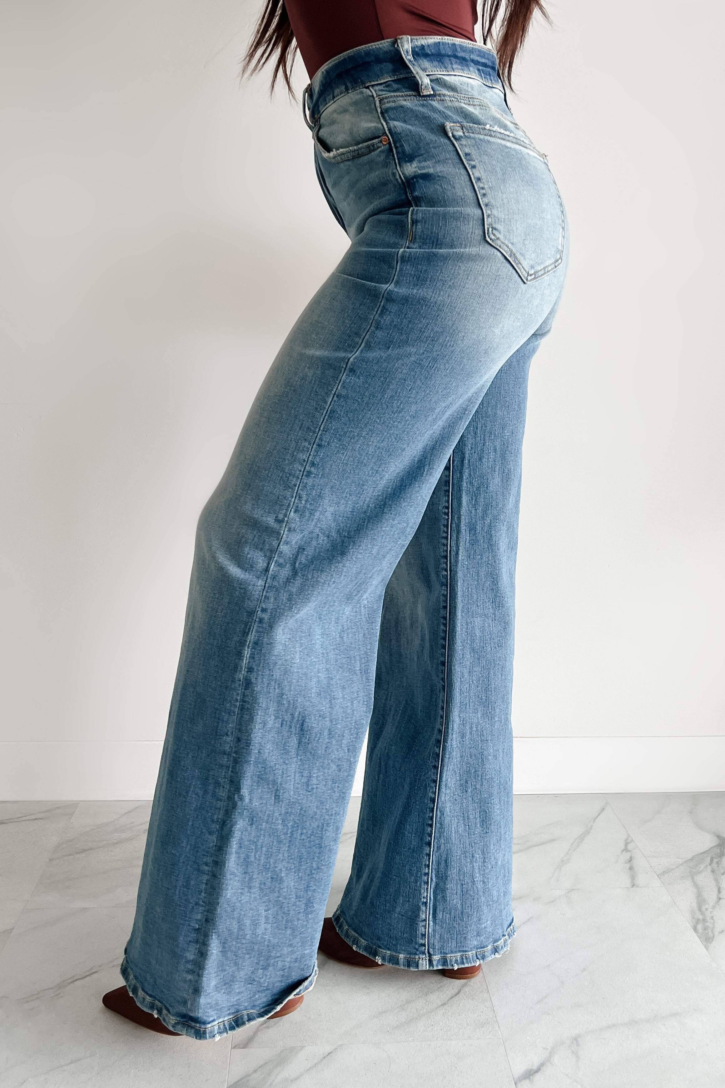 Mickie Special A High Rise Wide Leg Jeans (Medium) - NanaMacs