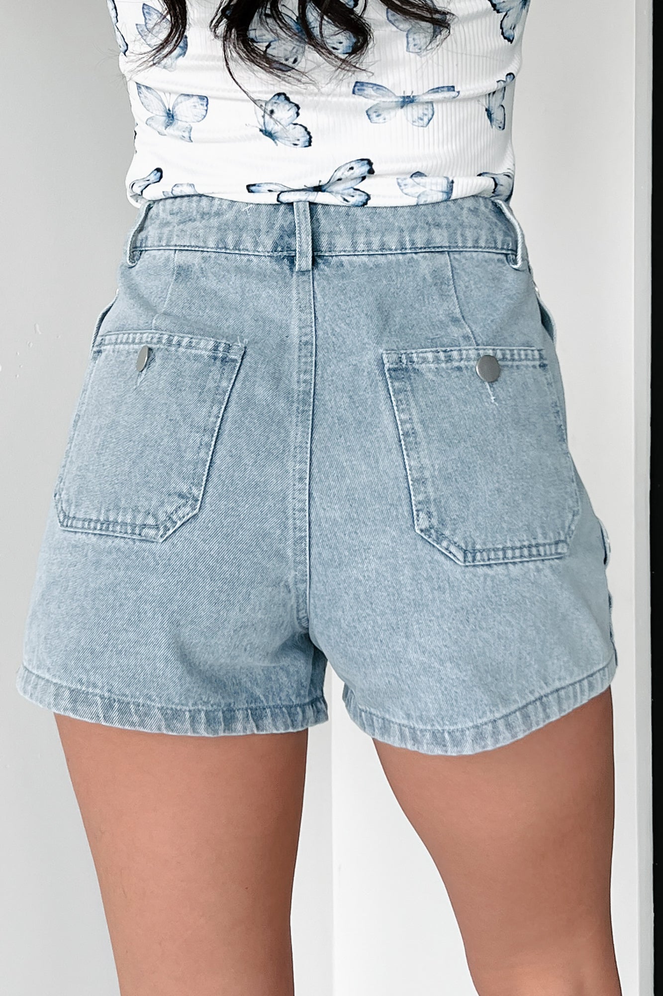 Laken High Waist Side Button Detail Shorts (Light Denim) - NanaMacs