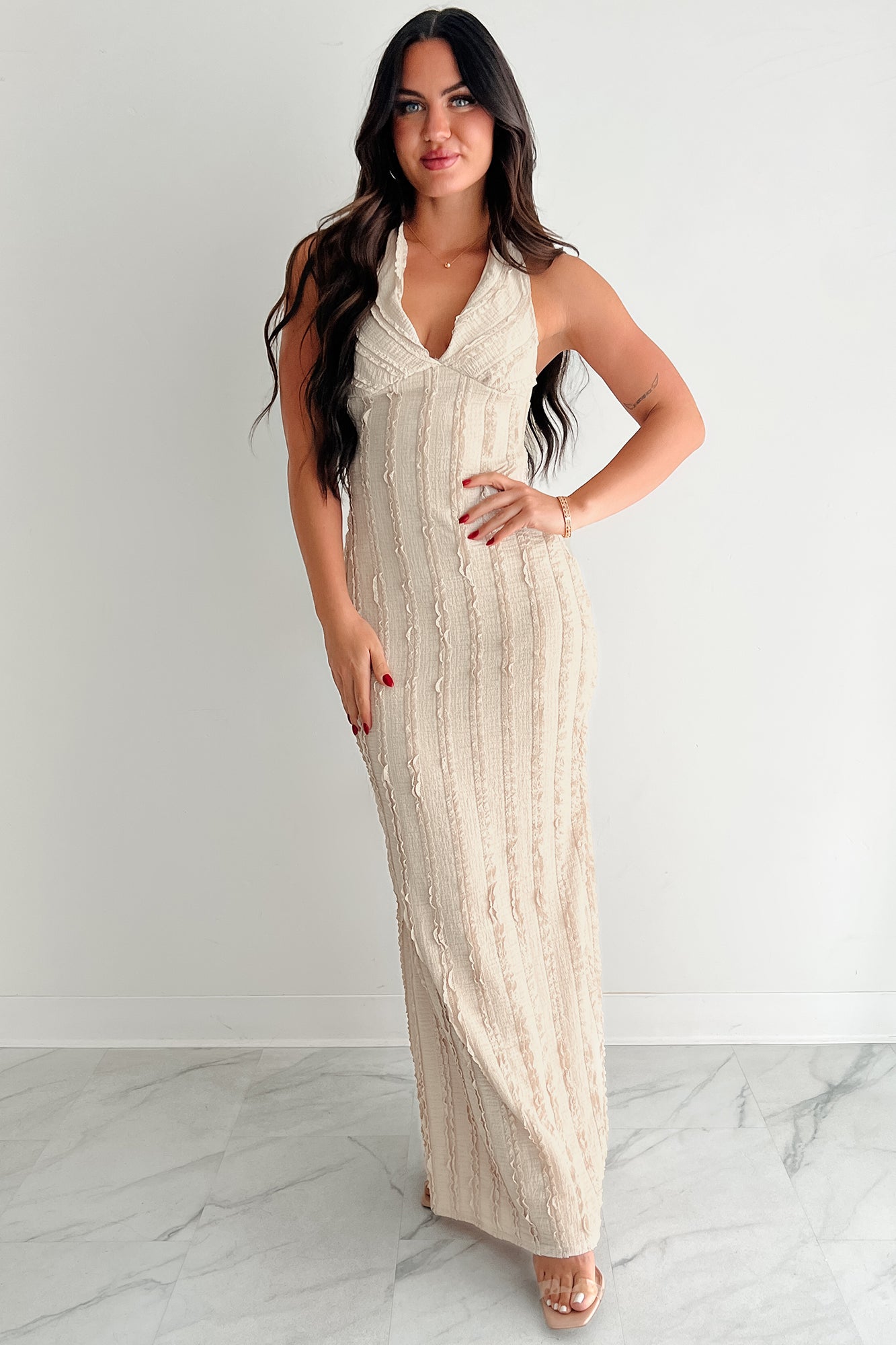 Women's Runway Heart Halter Lace Maxi Dress in Vanilla - Size M Women's Runway Heart Halter Lace Maxi Dress in Vanilla - Size M