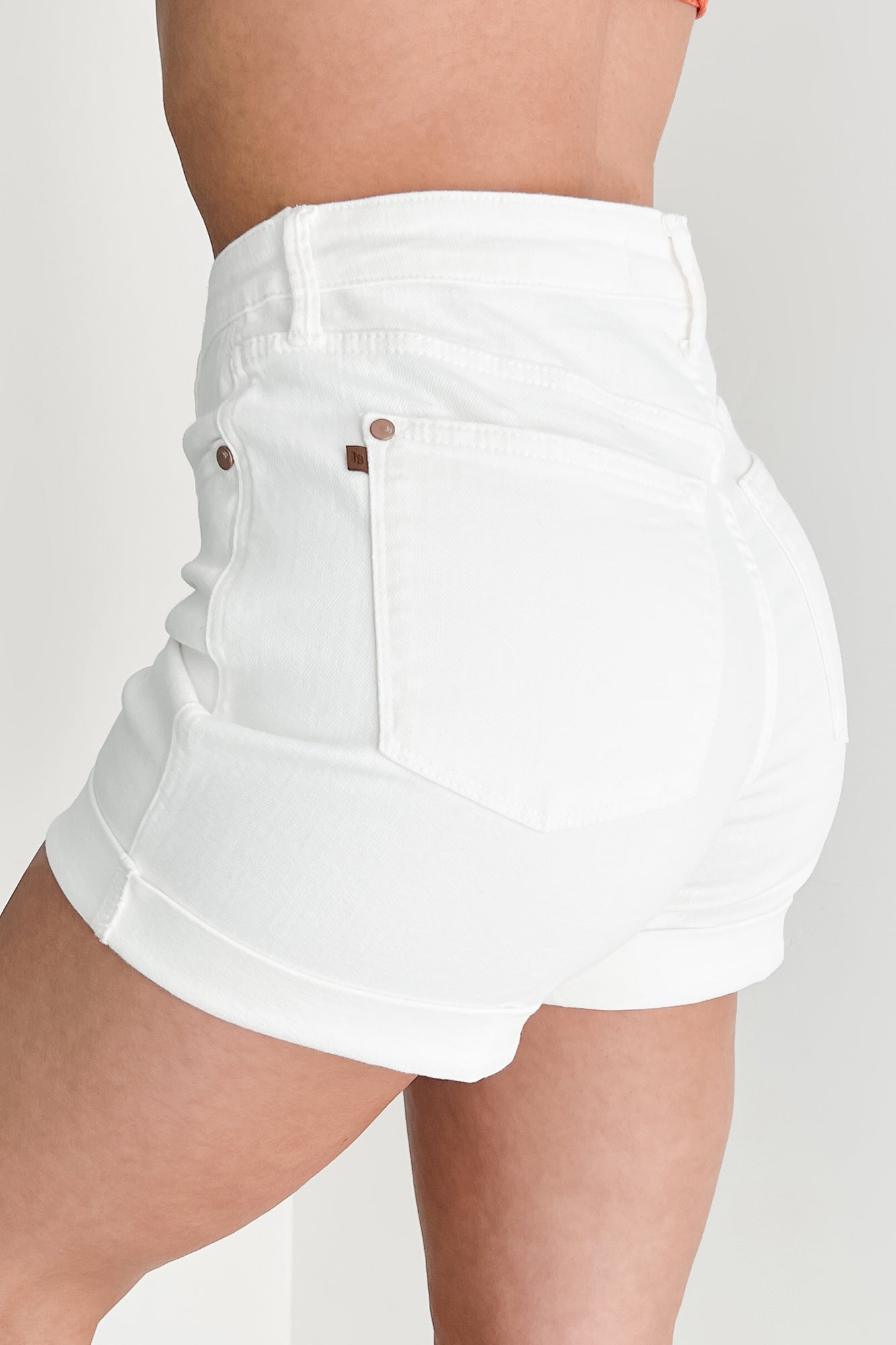 Vivian Judy Blue High Rise Cuffed Denim Shorts (White) - NanaMacs