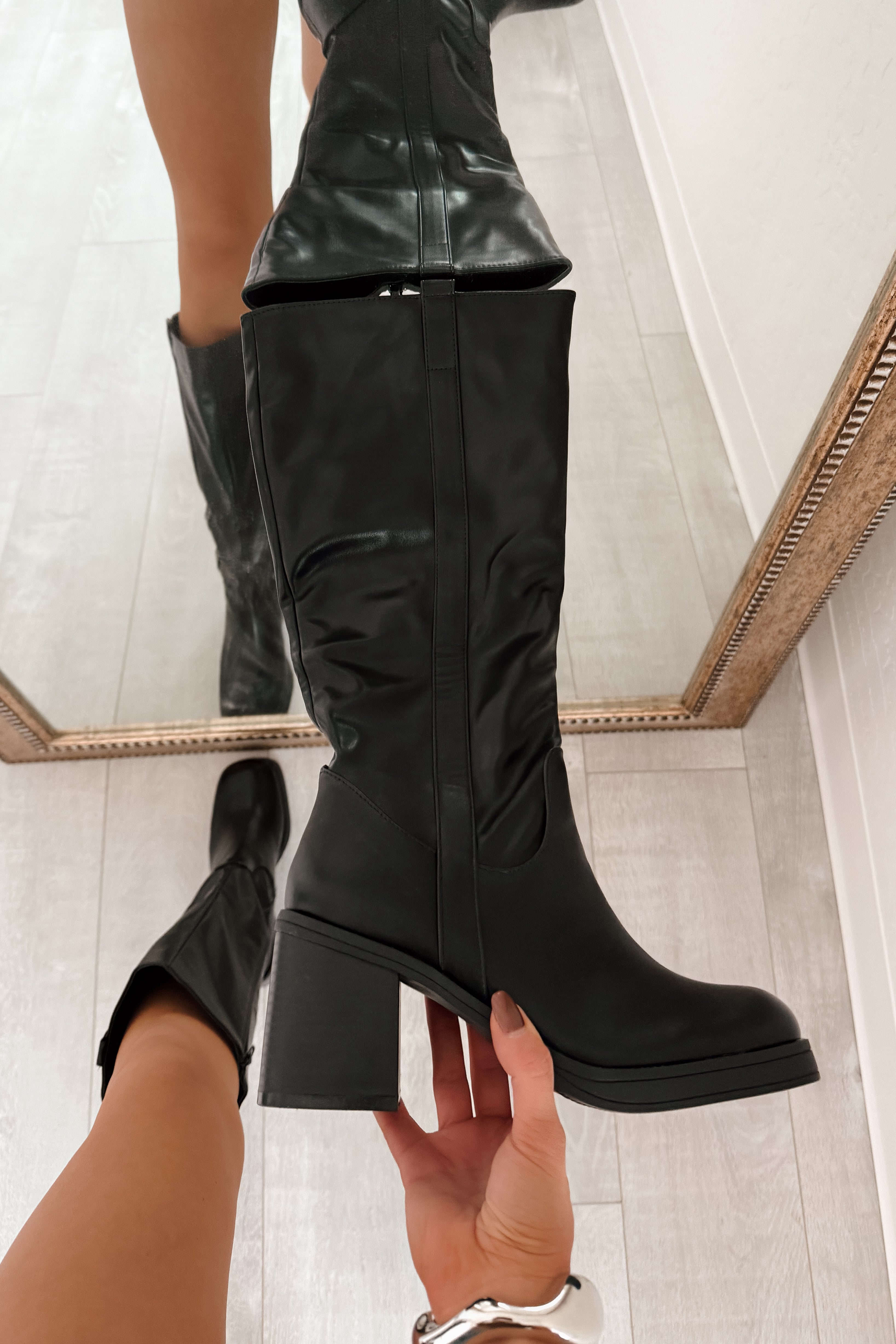 Luxe Legacy Knee High Chunky Heel Boots (Black) - NanaMacs