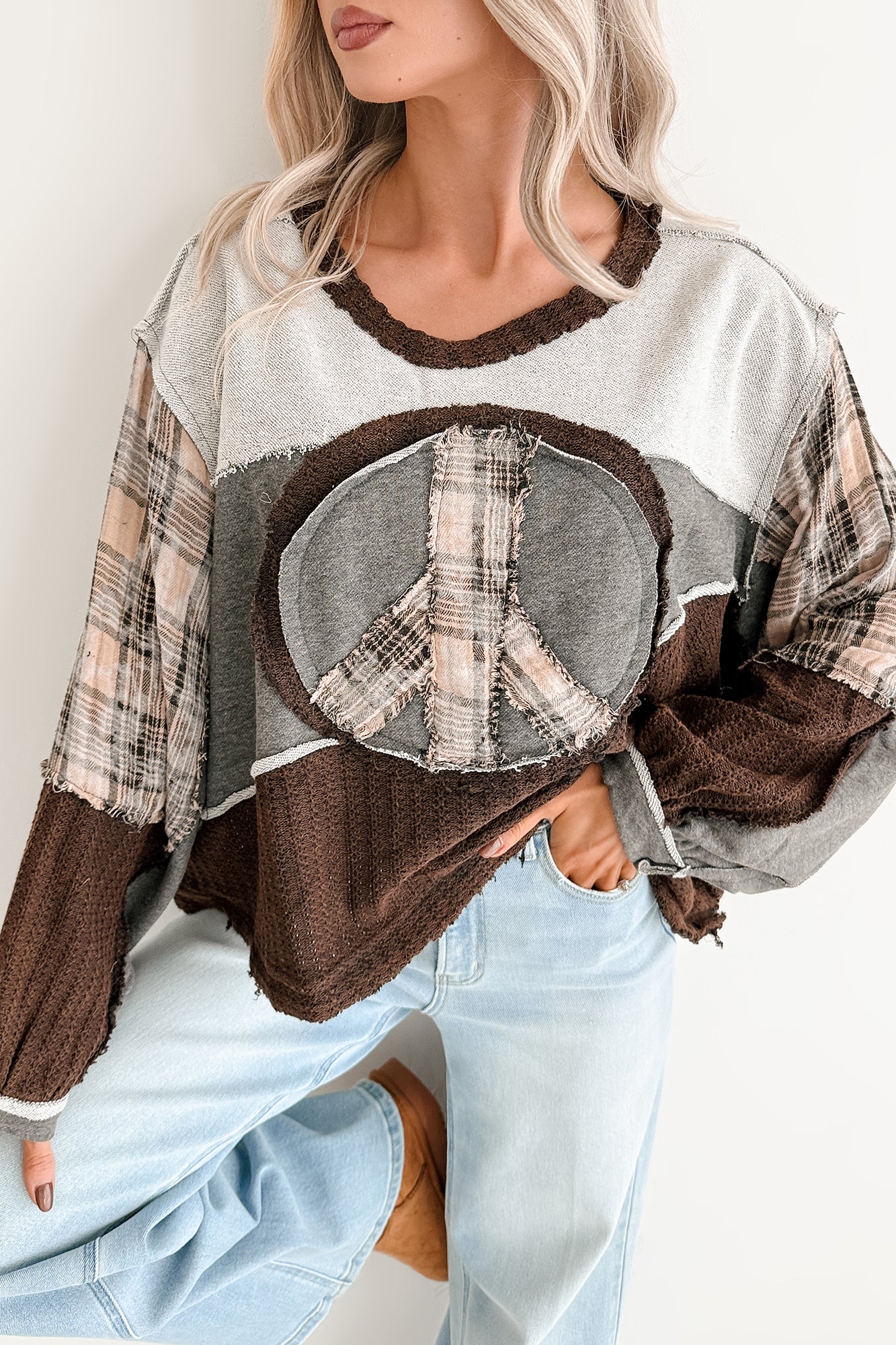 Peaceful & Pretty POL Patchwork Peace Sign Top (Heather Charcoal)