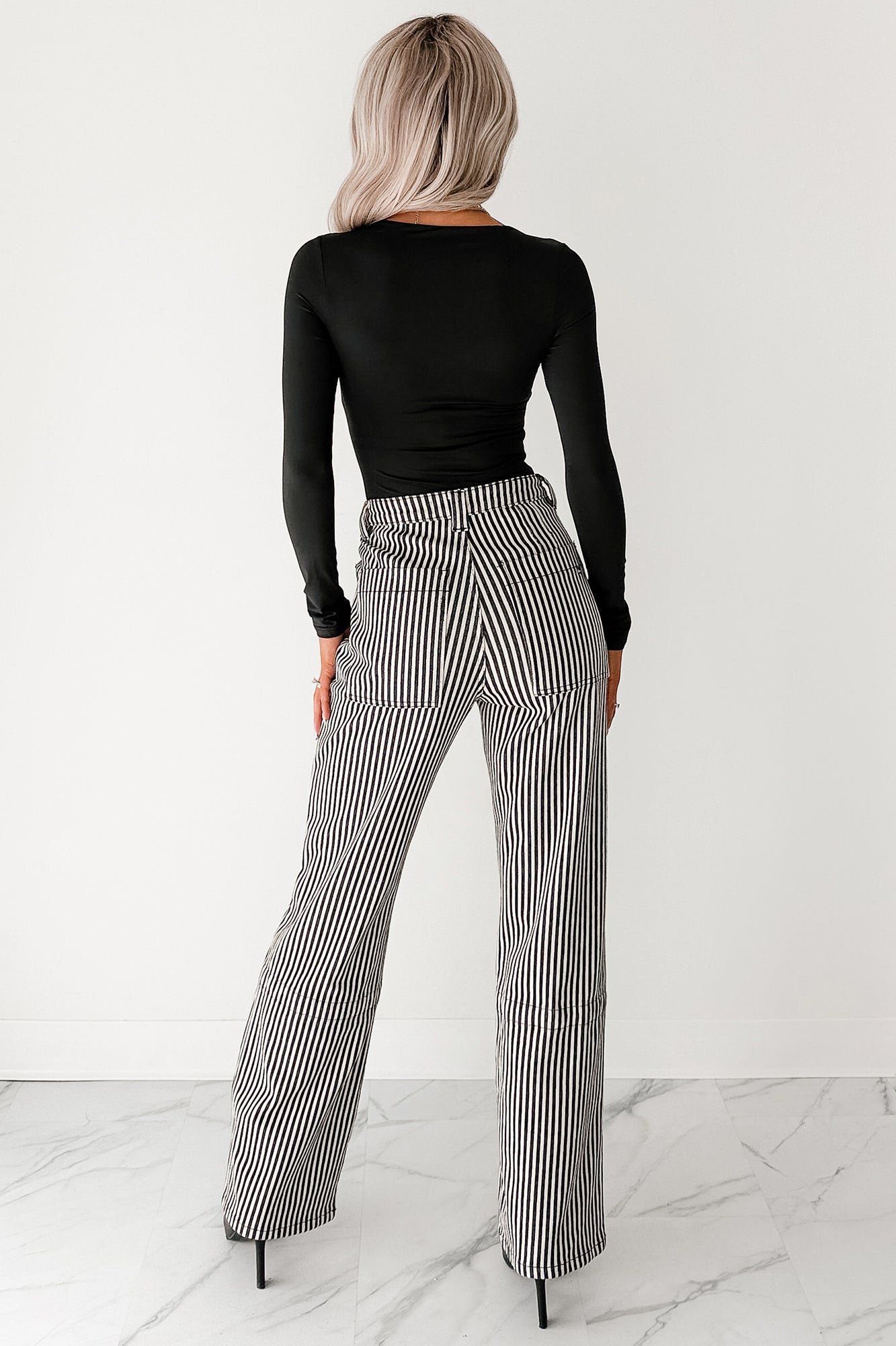 Soft Horizon Long Sleeve Scoop Neck Bodysuit (Black) - NanaMacs