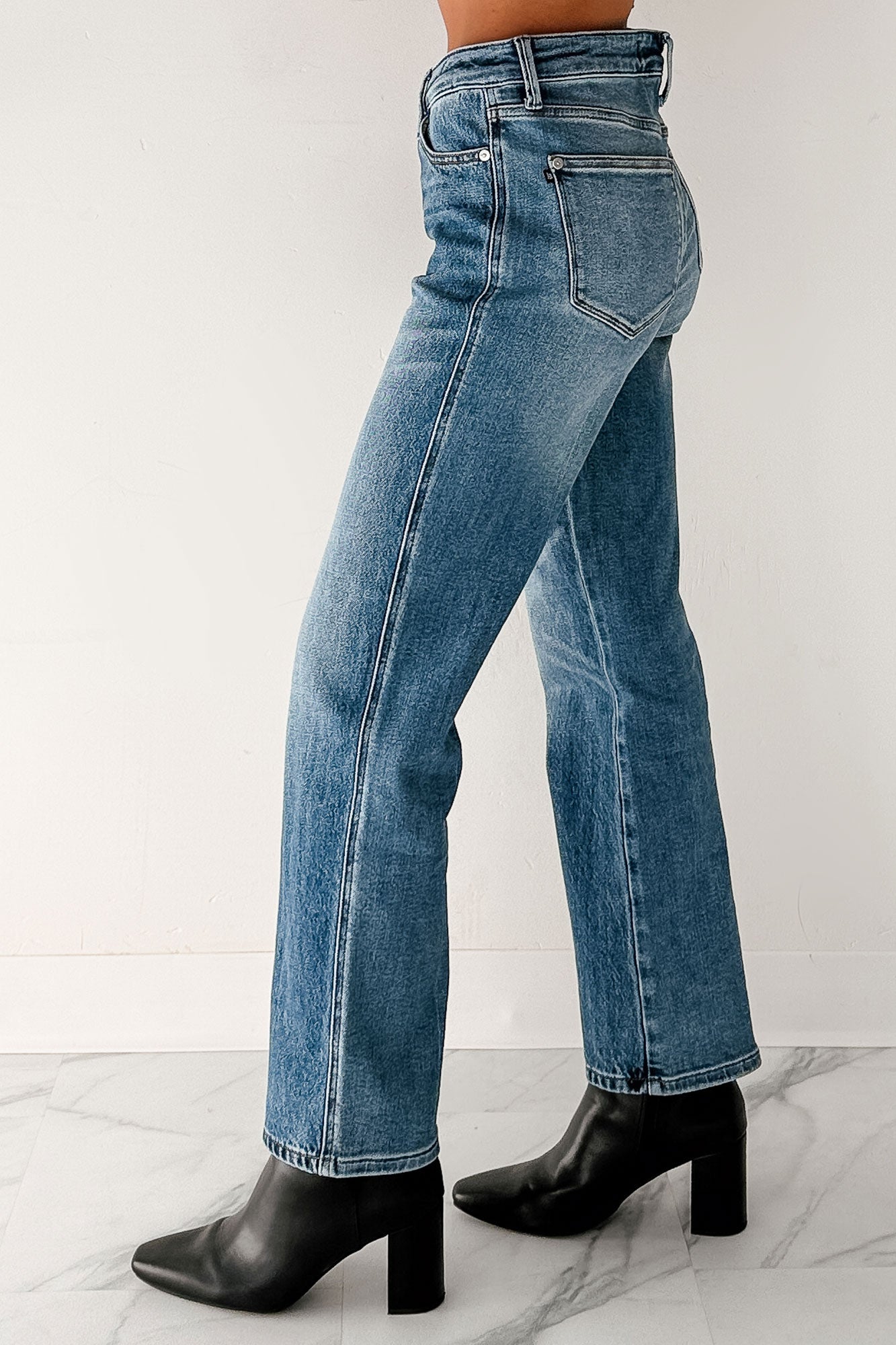 Iyla Mid Rise Slim Straight Judy Blue Jeans (Medium) - NanaMacs