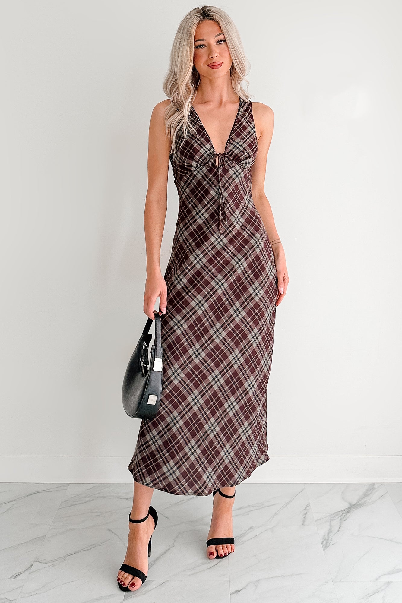 Le Lis Women's Good Mistake Plaid Deep V-Neck Midi Dress in Burgundy/Taupe - Size L Le Lis Women's Good Mistake Plaid Deep V-Neck Midi Dress in Burgundy/Taupe - Size L