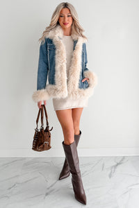 Daring Daily Faux Fur Trim Denim Coat (Blue/Beige)