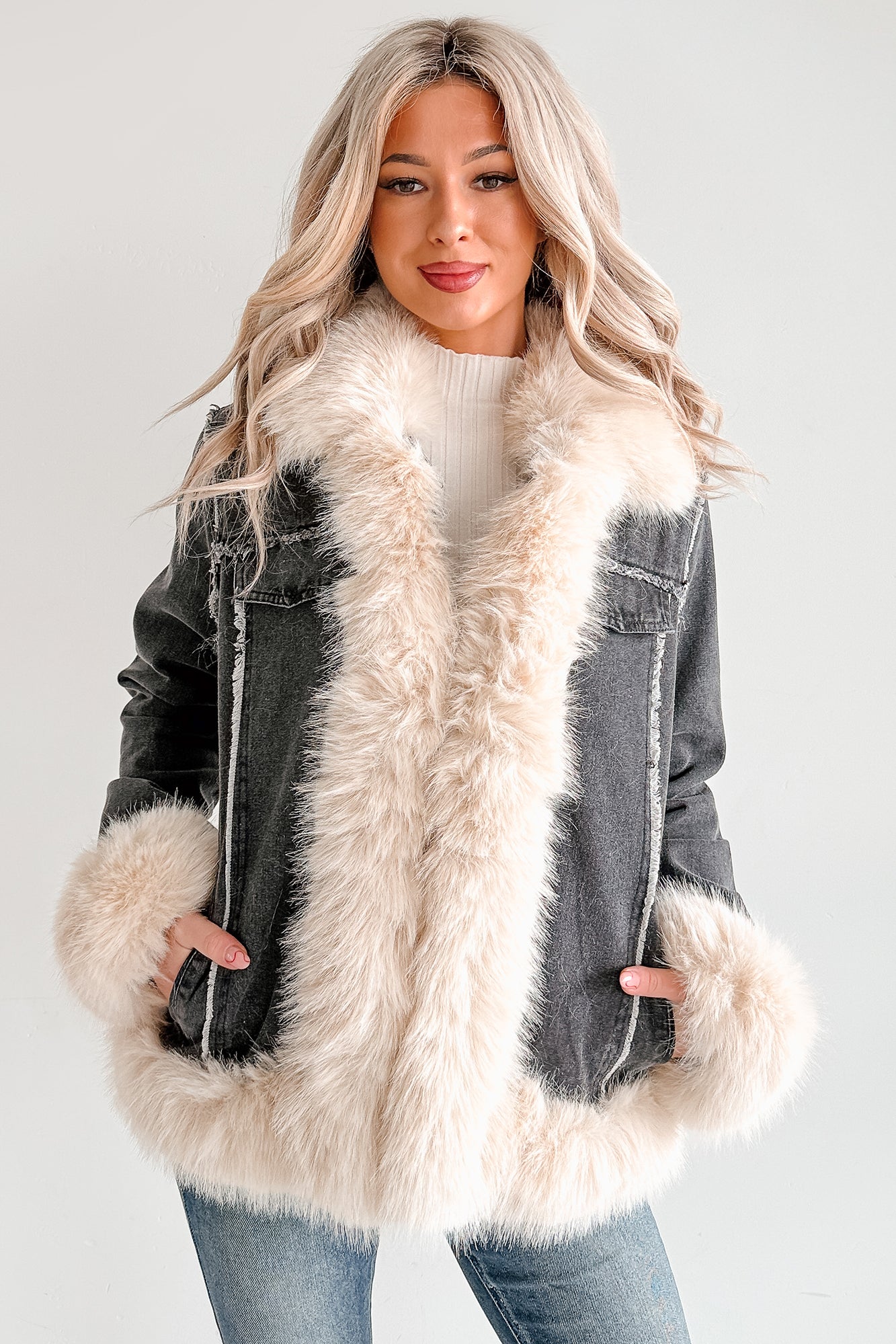 Daring Daily Faux Fur Trim Denim Coat (Black/Beige)