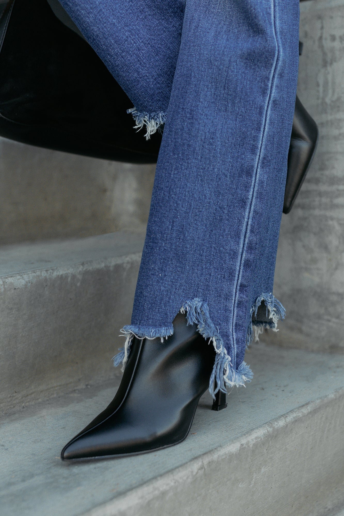 Collin Flare Distressed Kancan Jeans (Medium) · NanaMacs