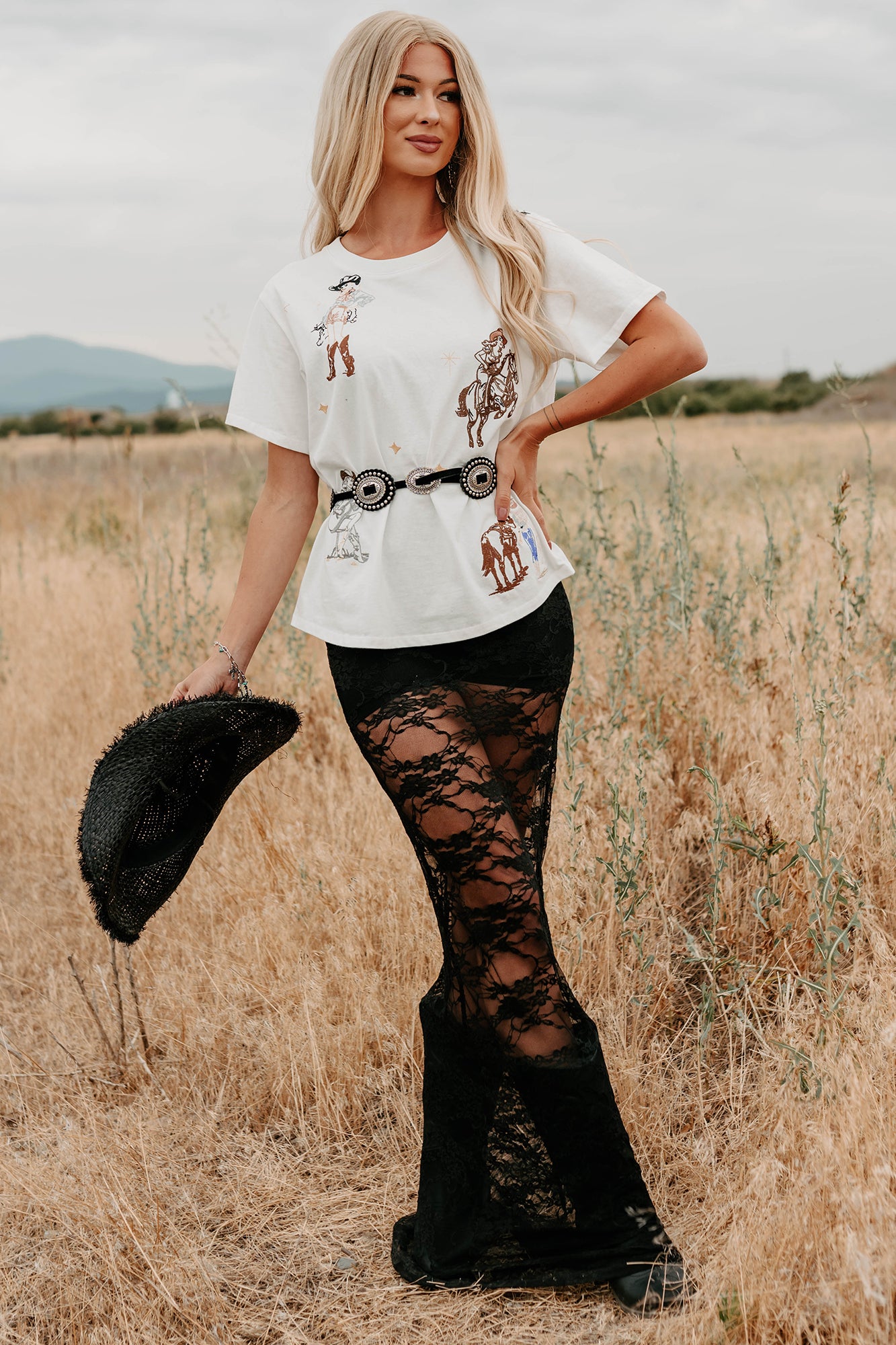 Southern Skies Embroidered Graphic Tee (Off White) - NanaMacs