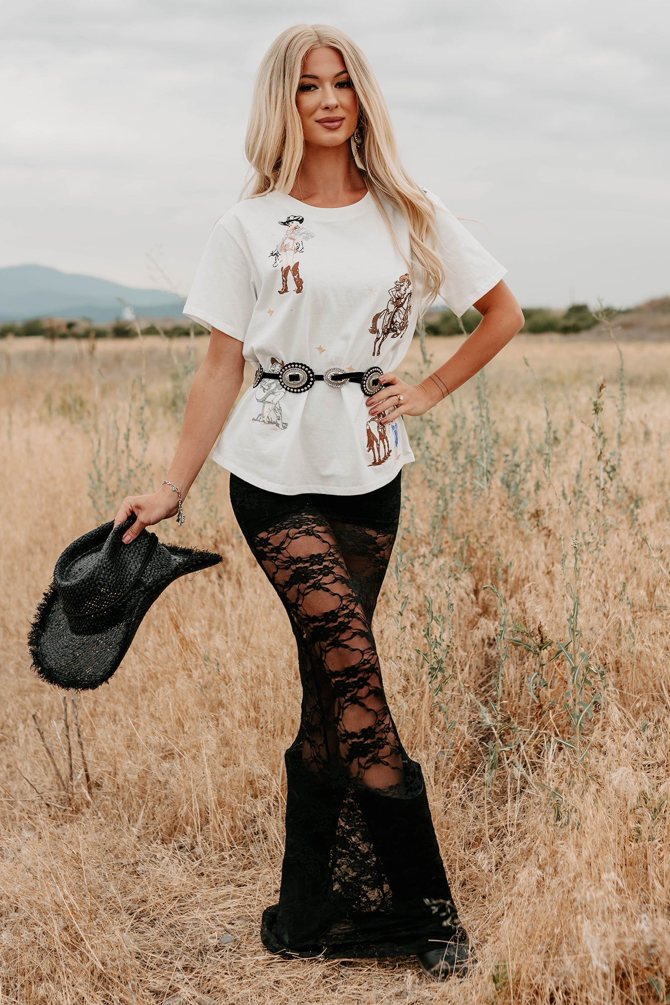 Southern Skies Embroidered Graphic Tee (Off White) - NanaMacs