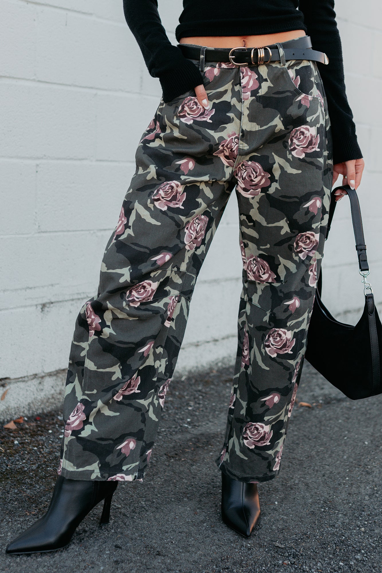 Cover Me In Roses Floral Barrel Jeans (Camo) - NanaMacs