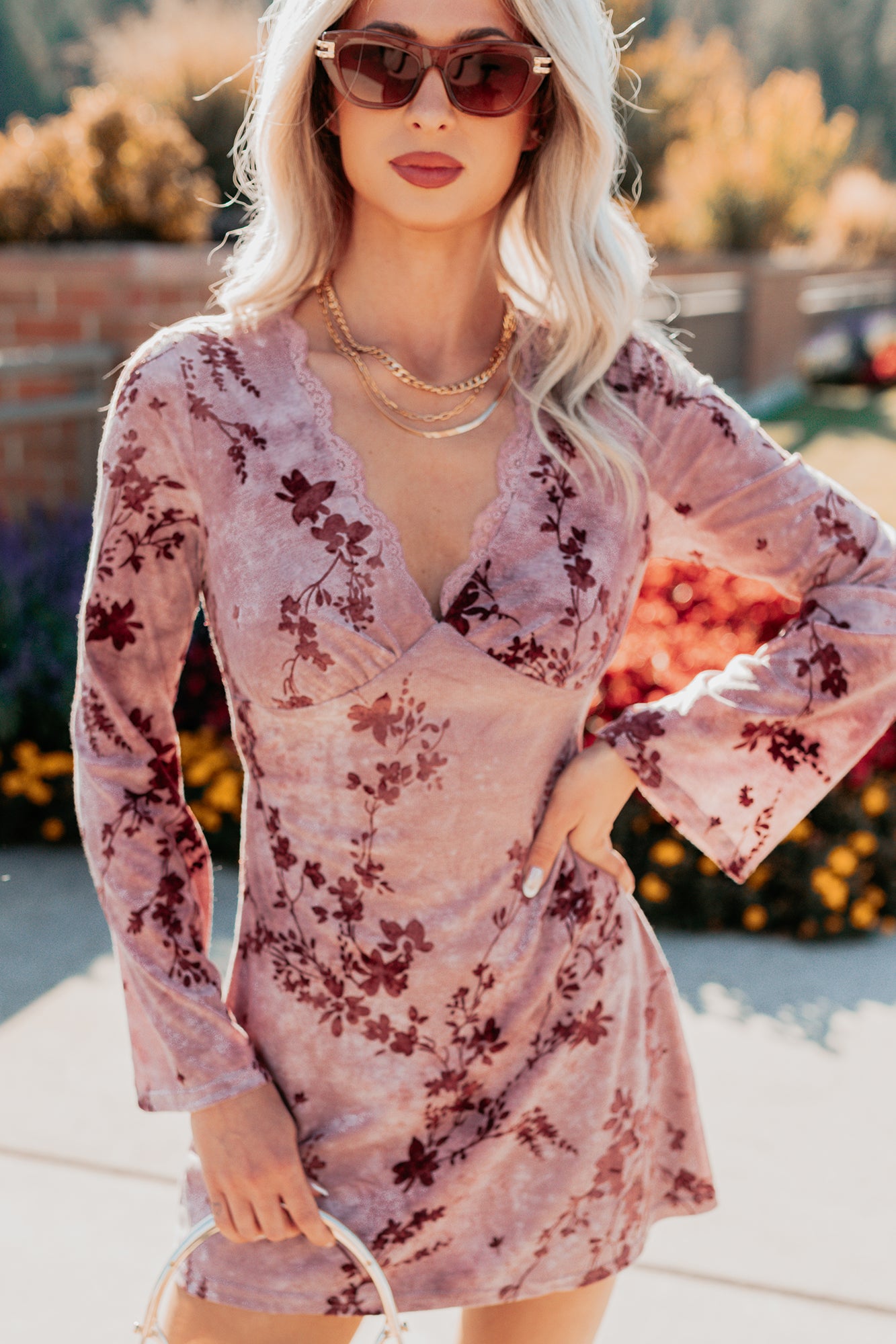 Women's Long Sleeve Top Tier Love Floral Velvet Mini Dress in Blush - Size L Women's Long Sleeve Top Tier Love Floral Velvet Mini Dress in Blush - Size L