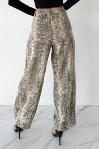 Hale Barrel Leg Very J Animal Print Jeans (Beige Snake) - NanaMacs