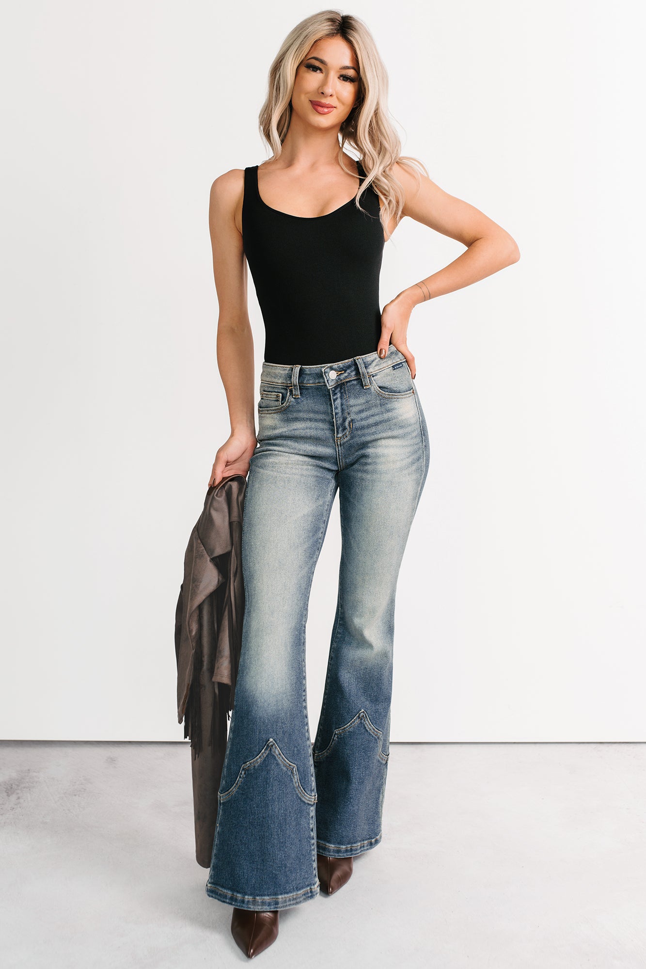 Couture Mood Scoop Neck Sleeveless Bodysuit (Black) - NanaMacs