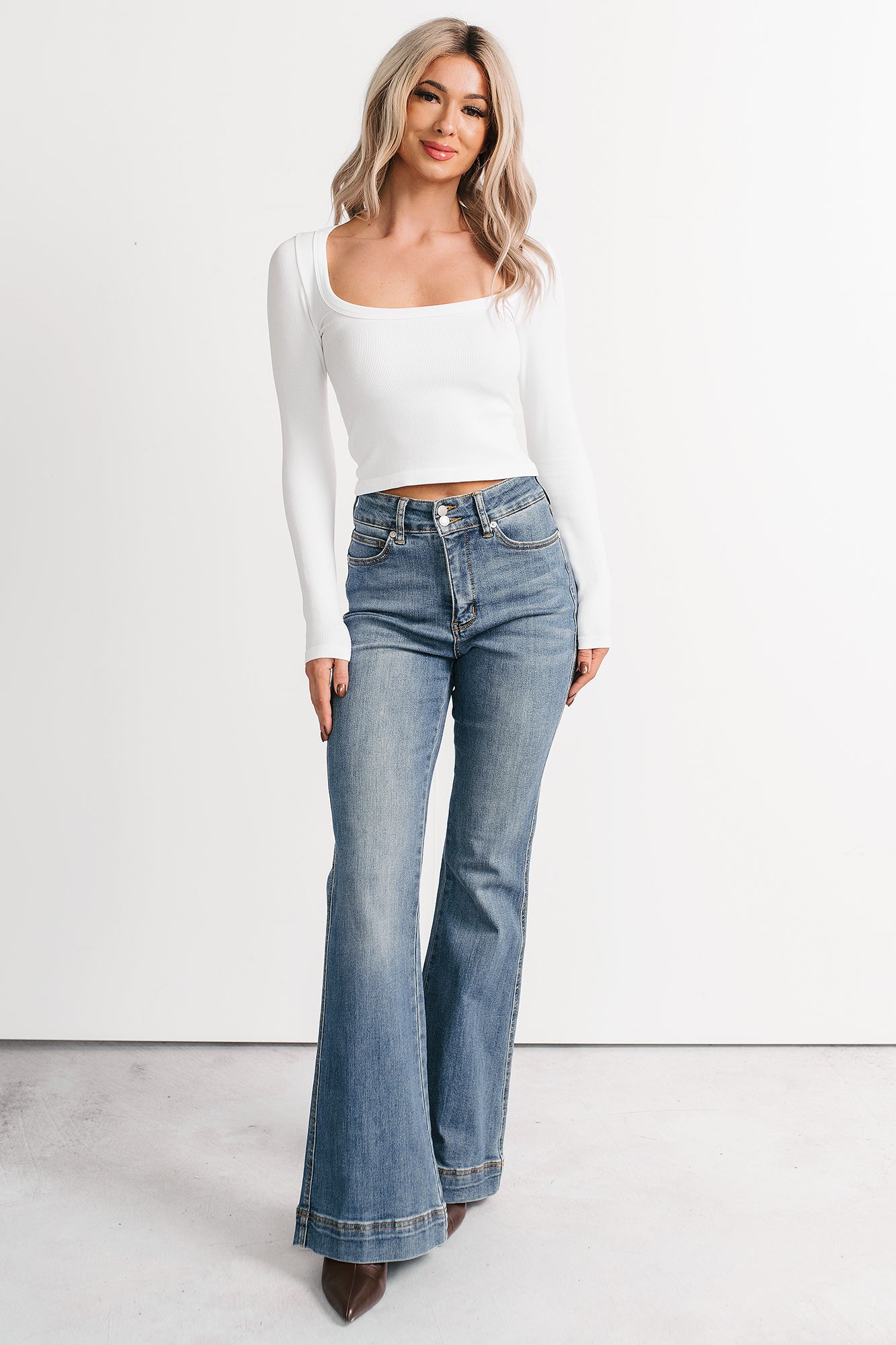 Easy Attitude Scoop Neck Ribbed Crop Top (White) - NanaMacs