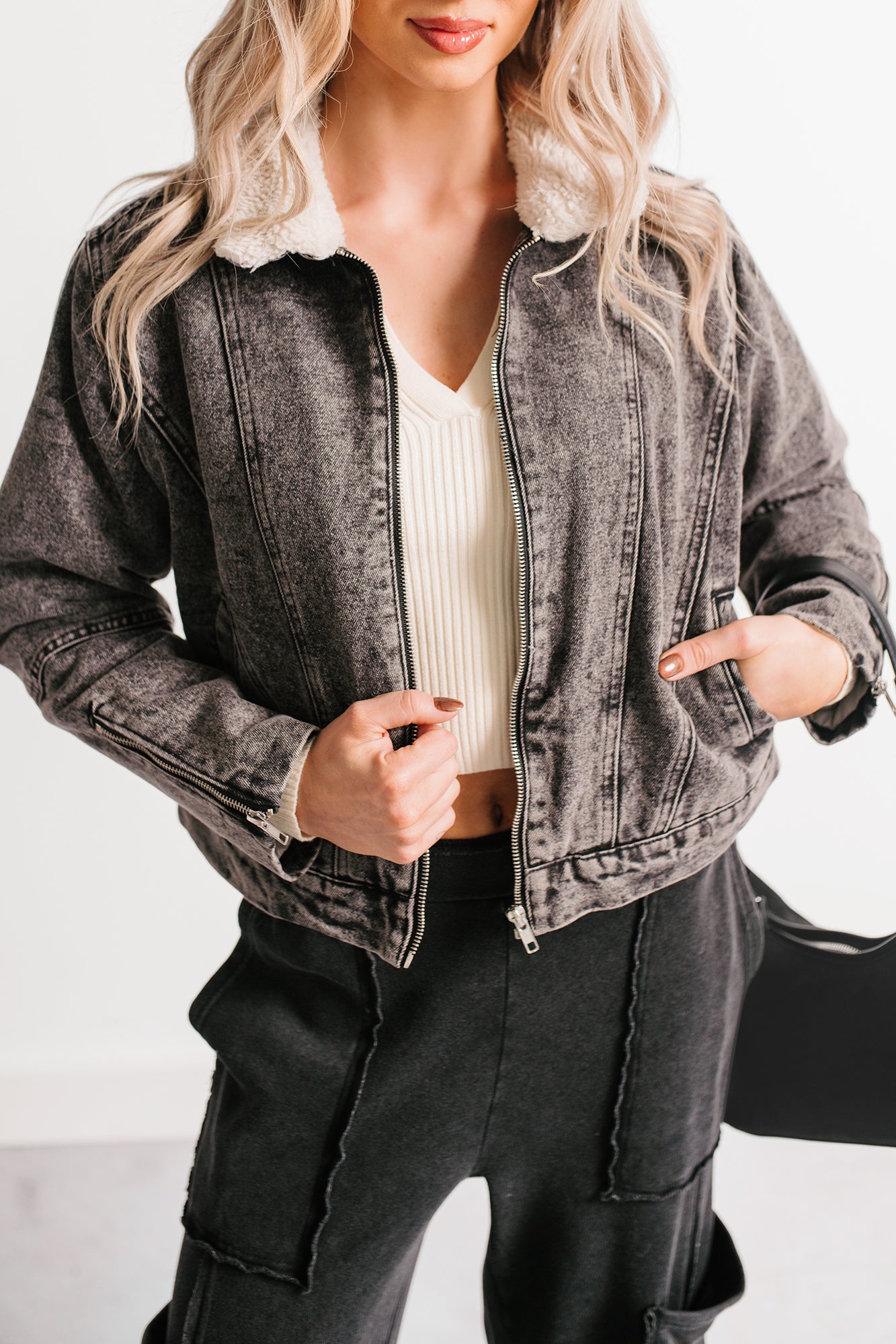 Day Off Mood Denim Sherpa Lined Jacket (Black) - NanaMacs