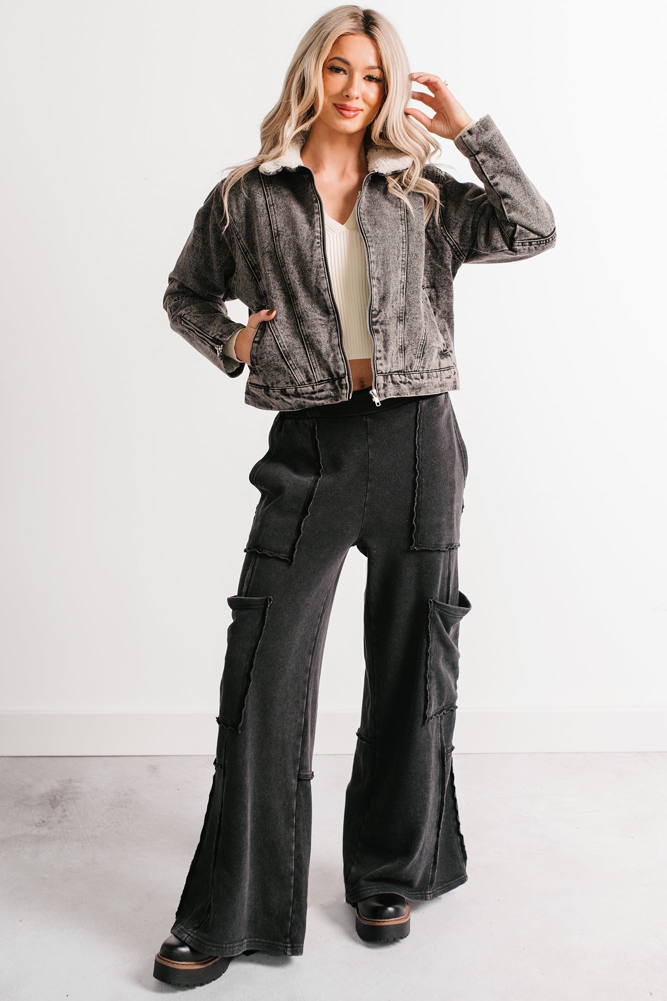 Day Off Mood Denim Sherpa Lined Jacket (Black) - NanaMacs