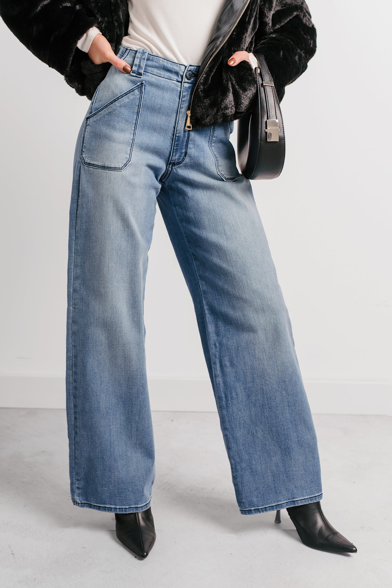 Betty Non-Distressed High Rise Wide Leg Sneak Peek Jeans (Medium Light) - NanaMacs