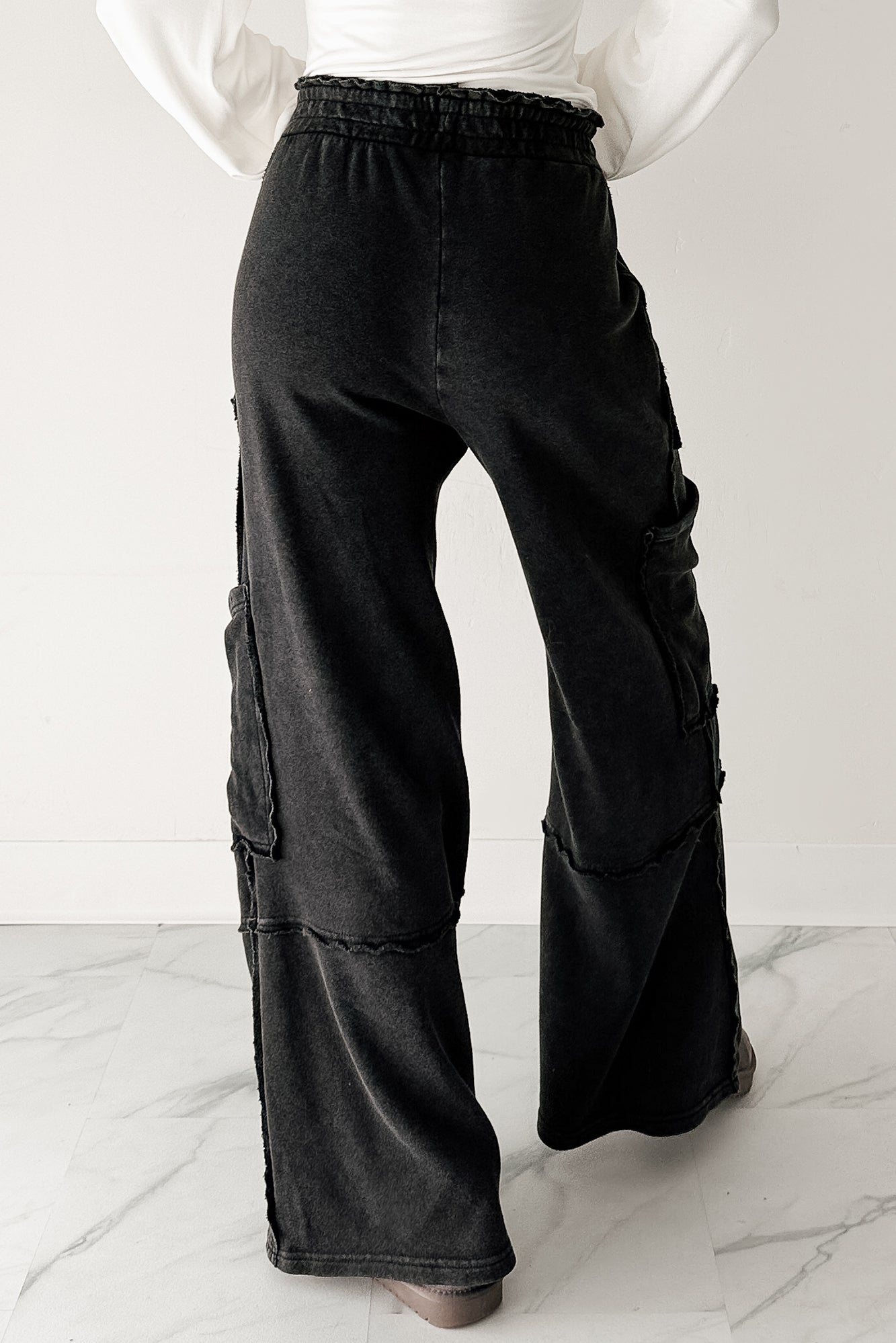 Made Ready Wide Leg Cargo Sweatpants (Black) - NanaMacs