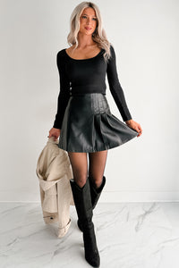 Natural Glow Scoop Neck Ribbed Top (Black) - NanaMacs