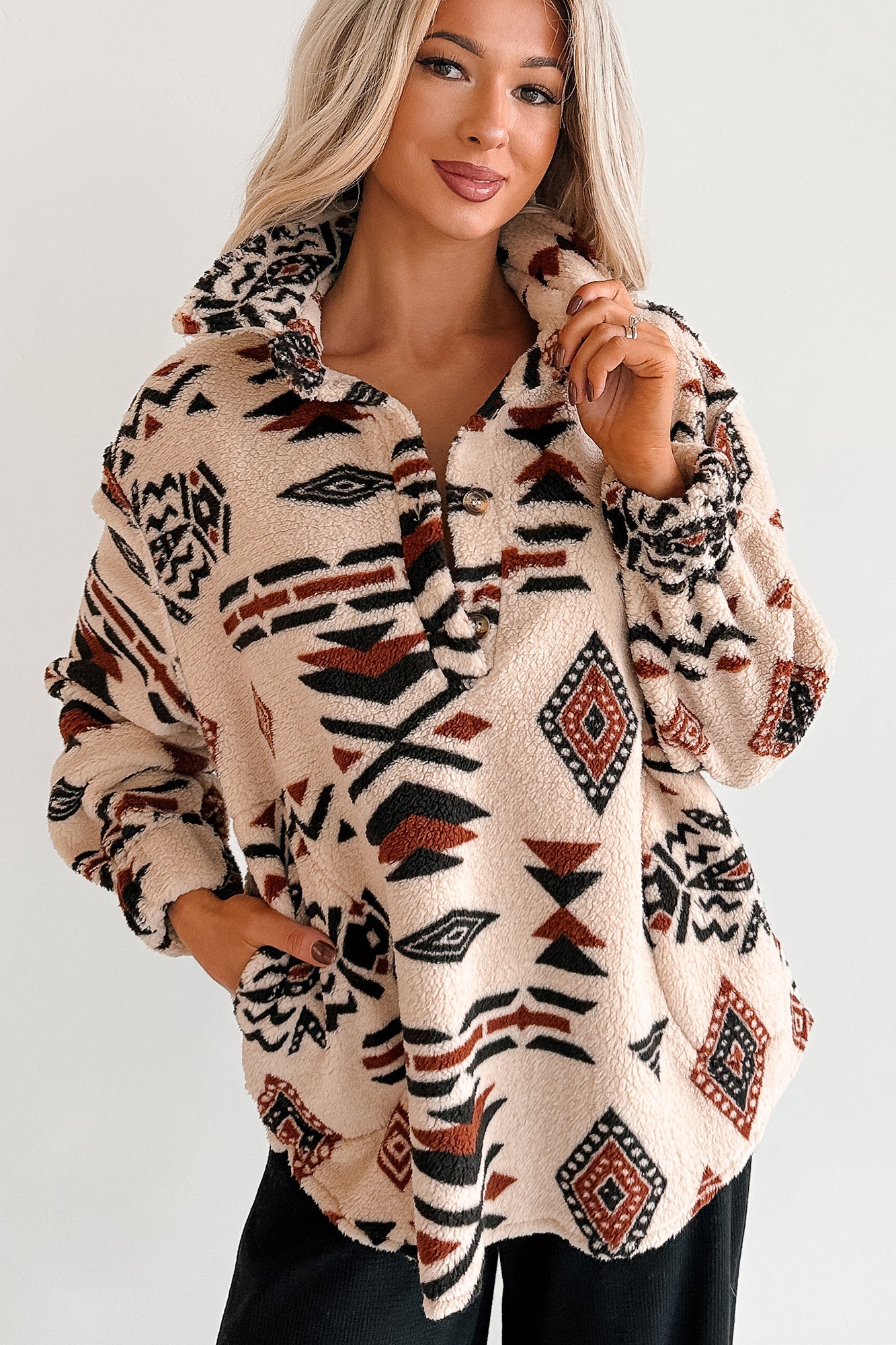 Cool Edge Aztec Sherpa Pullover (Beige/Multi) - NanaMacs
