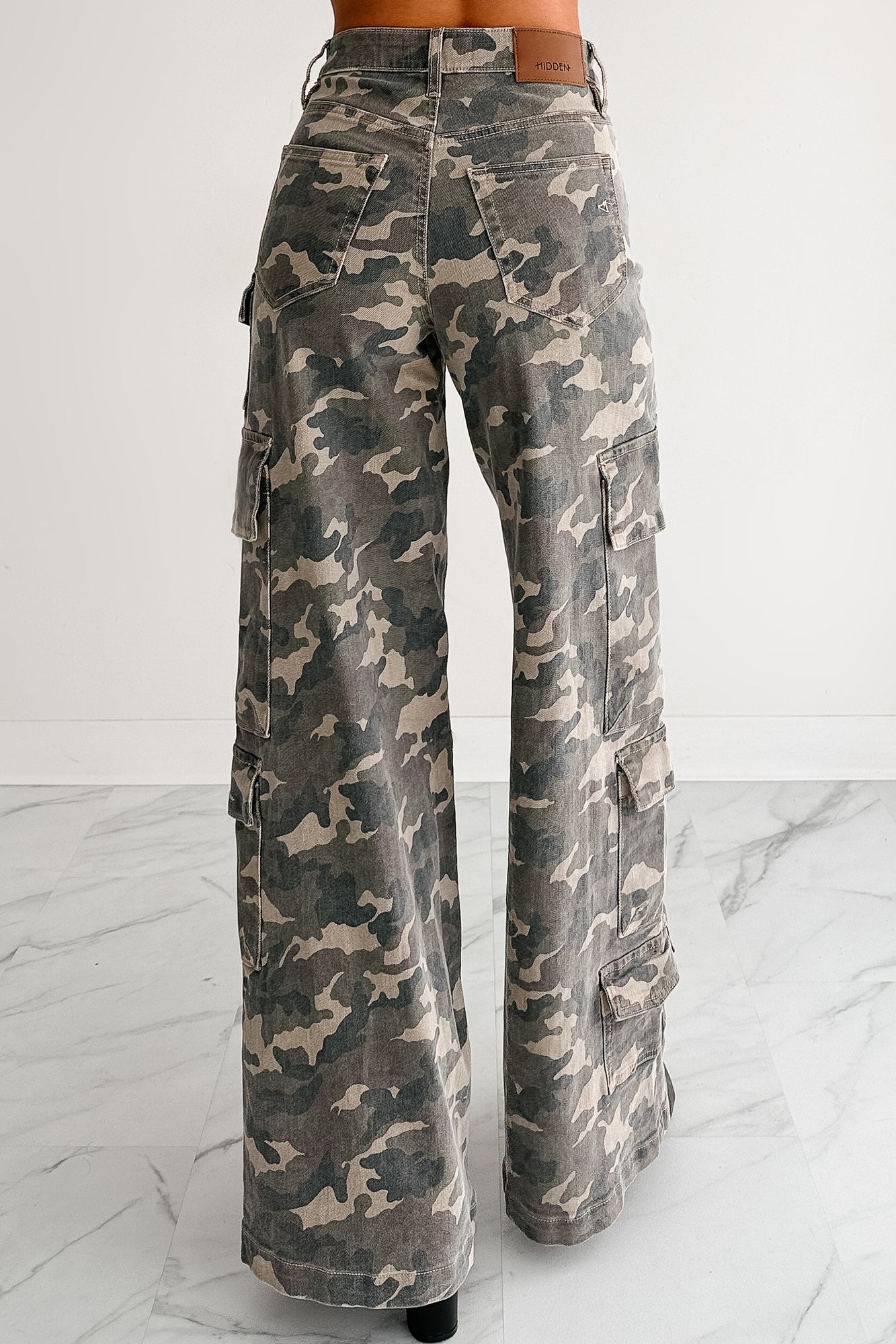 Kayla High Rise Cargo Hidden Jeans (Camouflage)