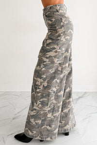 Kayla High Rise Cargo Hidden Jeans (Camouflage)