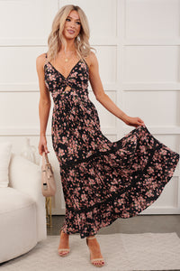 Love Habits Sleeveless Floral Maxi Dress (Black)