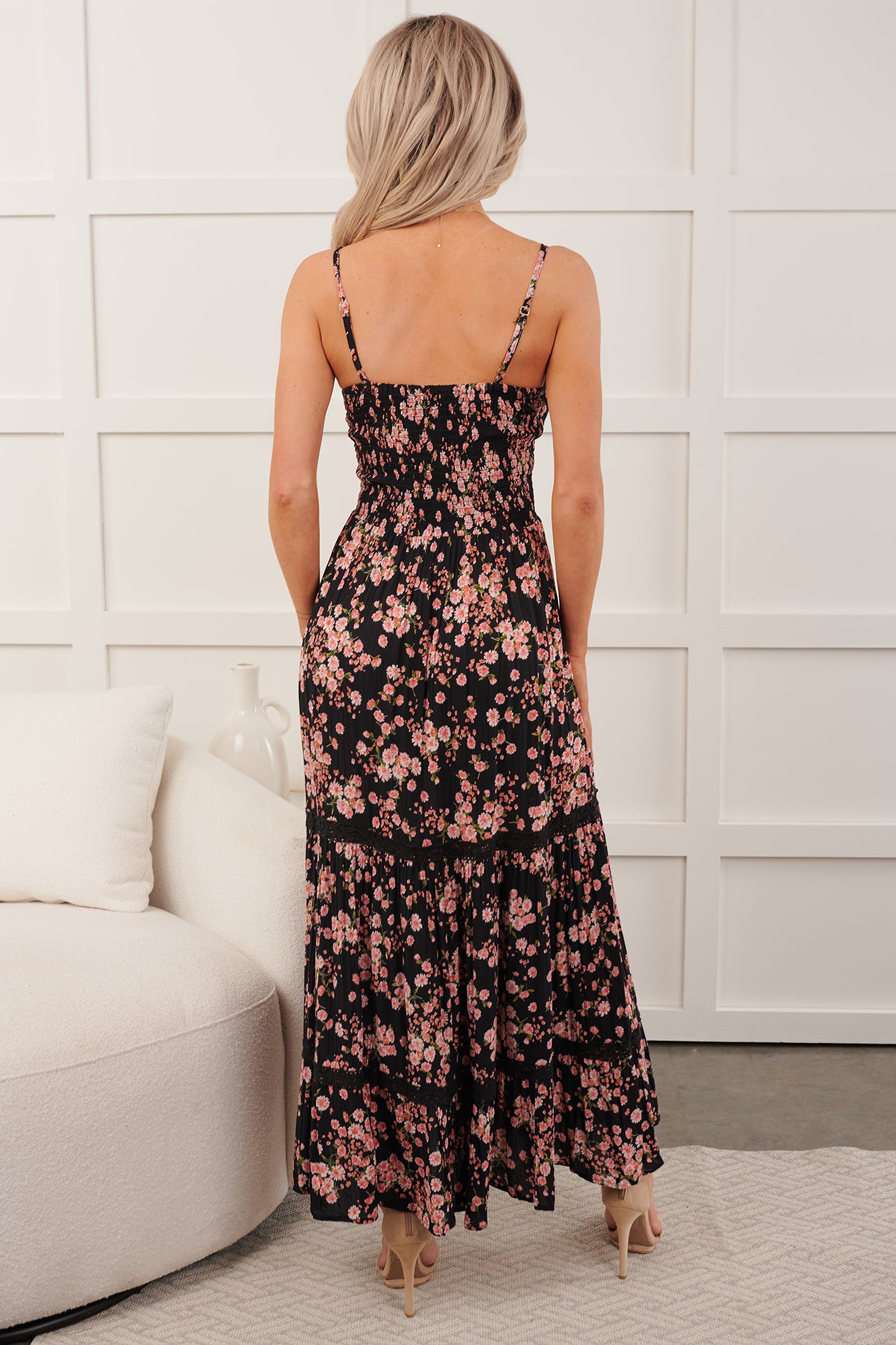 Love Habits Sleeveless Floral Maxi Dress (Black)