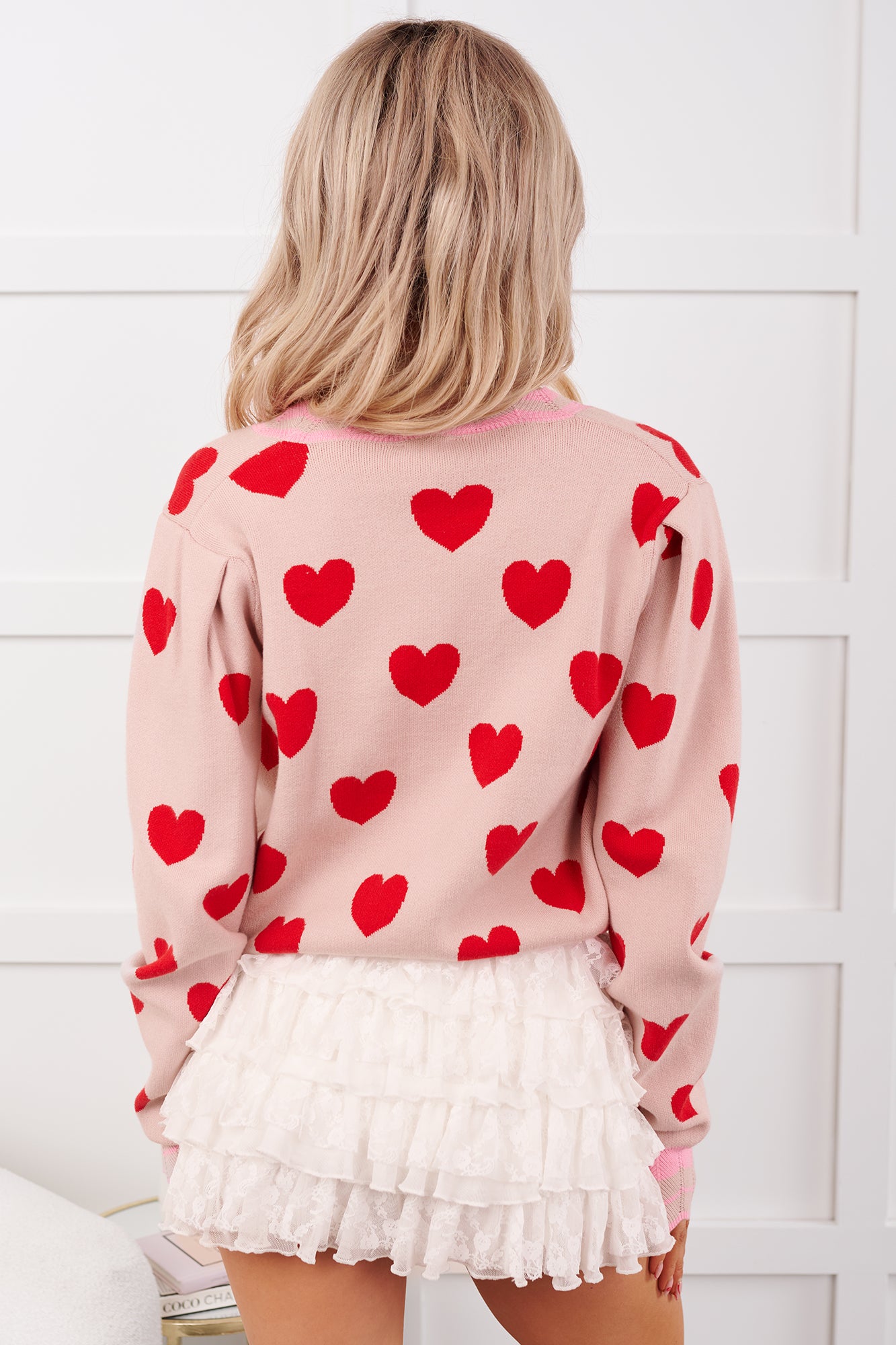 バースデーバッシュ  HEART PATTERN FRILL TOPS ハート Lover's Lane Heart Pattern Scallop Edge Cardigan (Blush/Red
