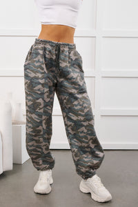Brave Heart Drawstring Jogger Sweatpants (Camo Green)