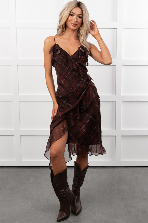 Lovely Things Sleeveless Plaid Midi Dress (Wine)
