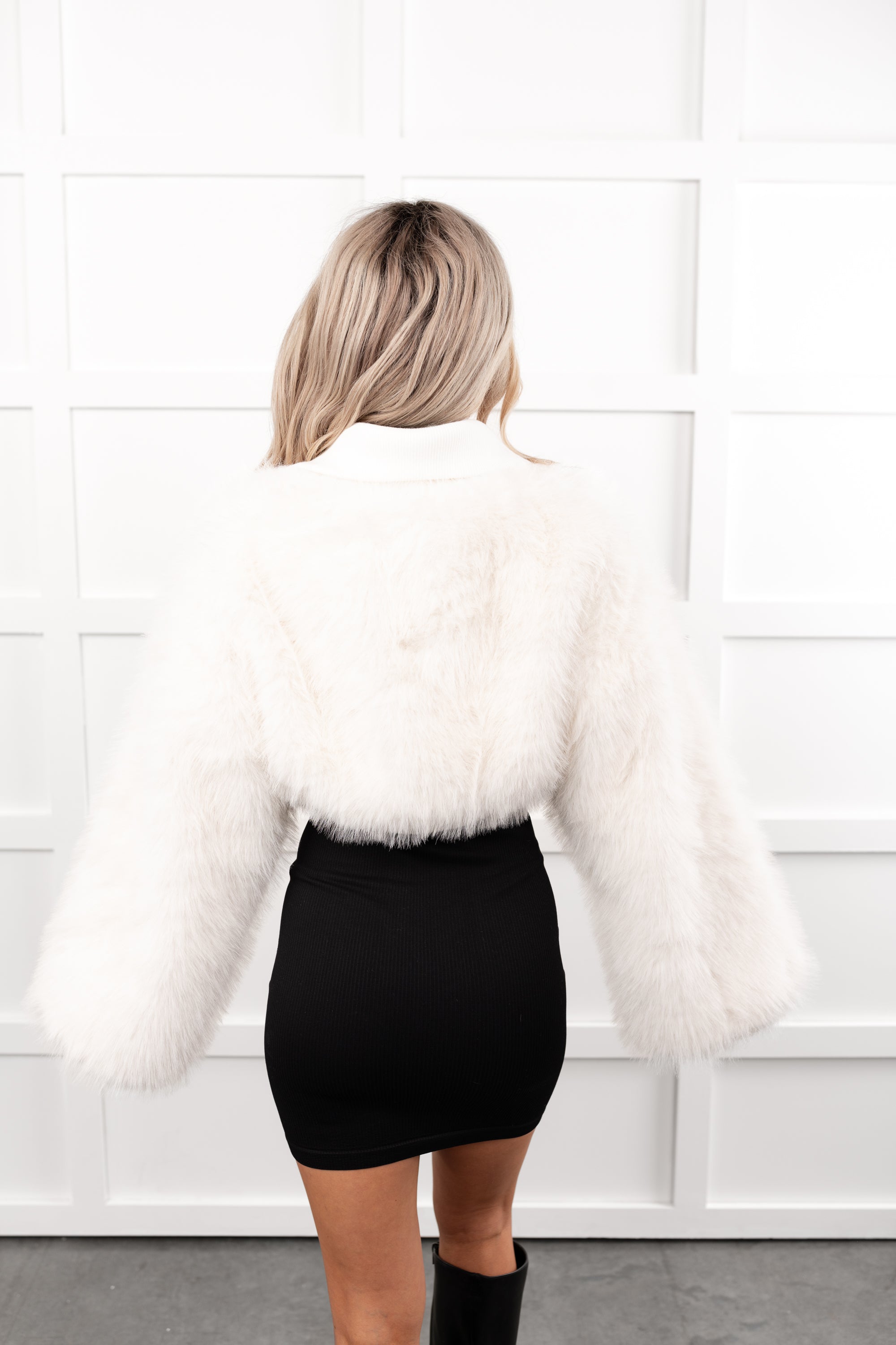 Cabin Comfort Faux Fur Cropped Jacket (White)