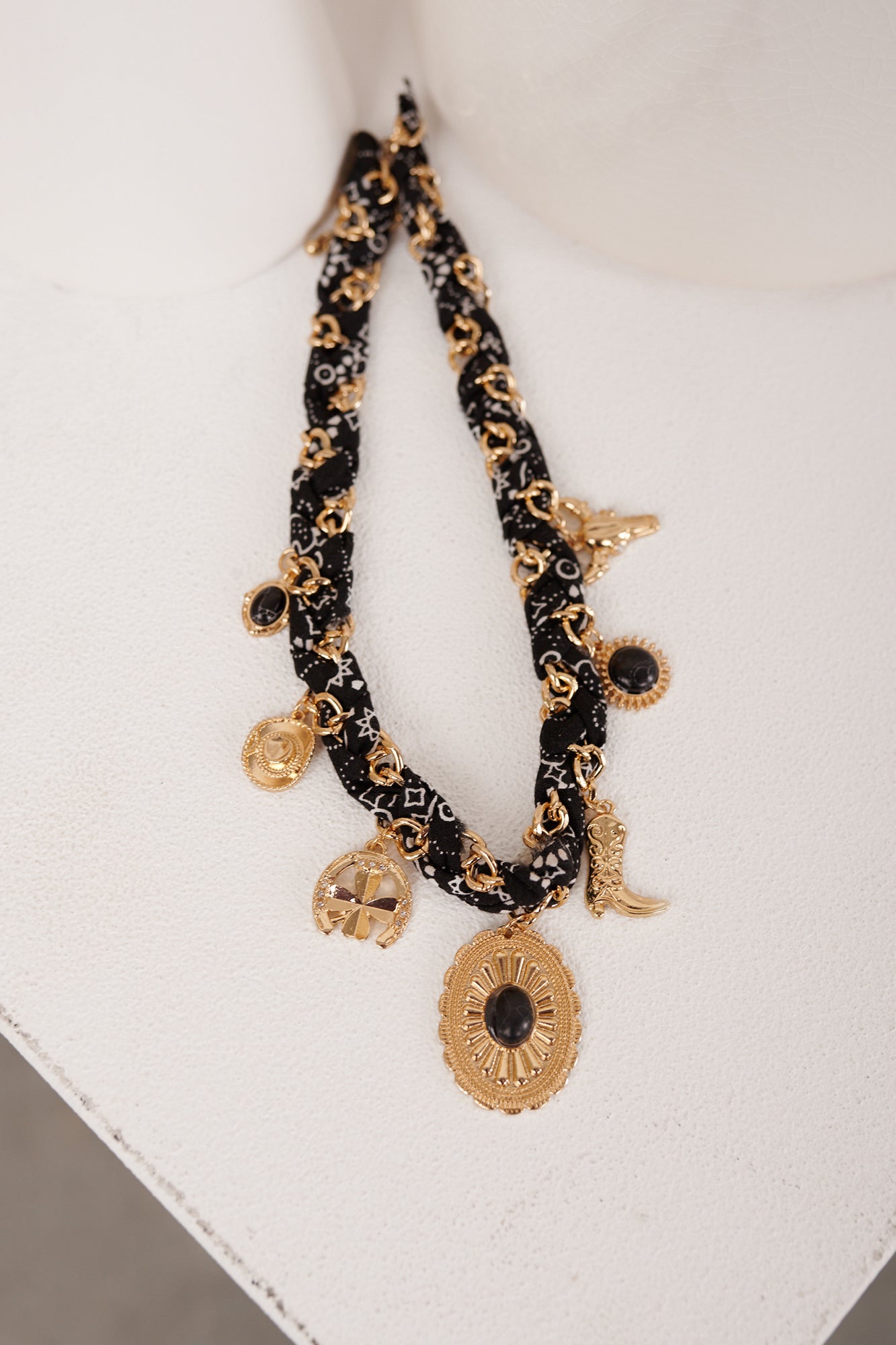 Outlaw Spirit Western Charm Bandana Braided Necklace (Gold/Black) - NanaMacs