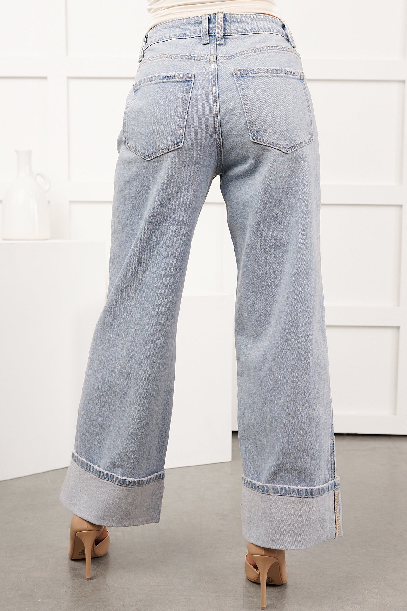 Sidney Vervet High Rise Cuffed Wide Leg Jeans (Streamlined)
