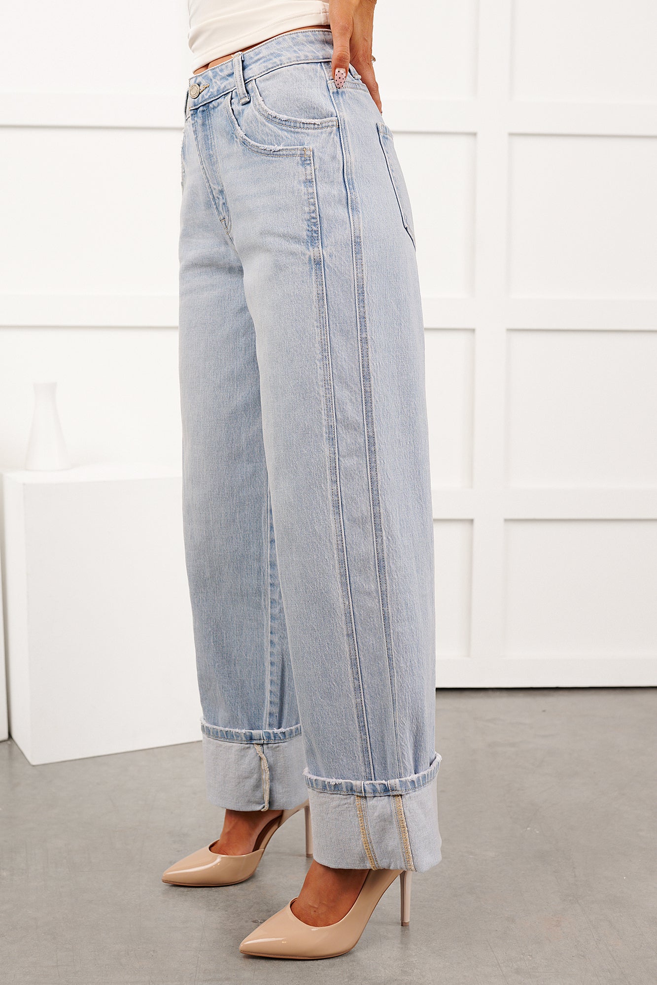 Sidney Vervet High Rise Cuffed Wide Leg Jeans (Streamlined)