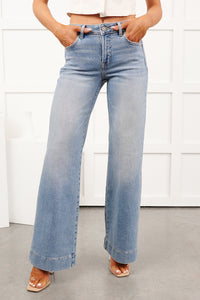 Wrigley Hidden Premium Mid Rise Star Detail Comfort Flare Jeans (Light)