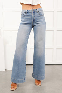 Wrigley Hidden Premium Mid Rise Star Detail Comfort Flare Jeans (Light)