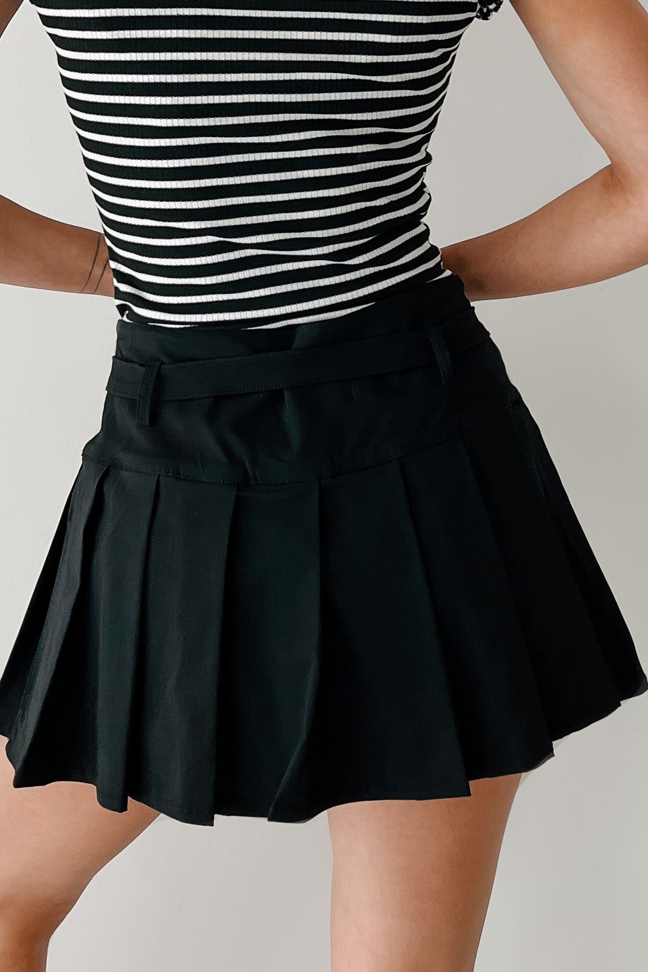 Influence & Inspire Pleated Belted Mini Skirt (Black) - NanaMacs