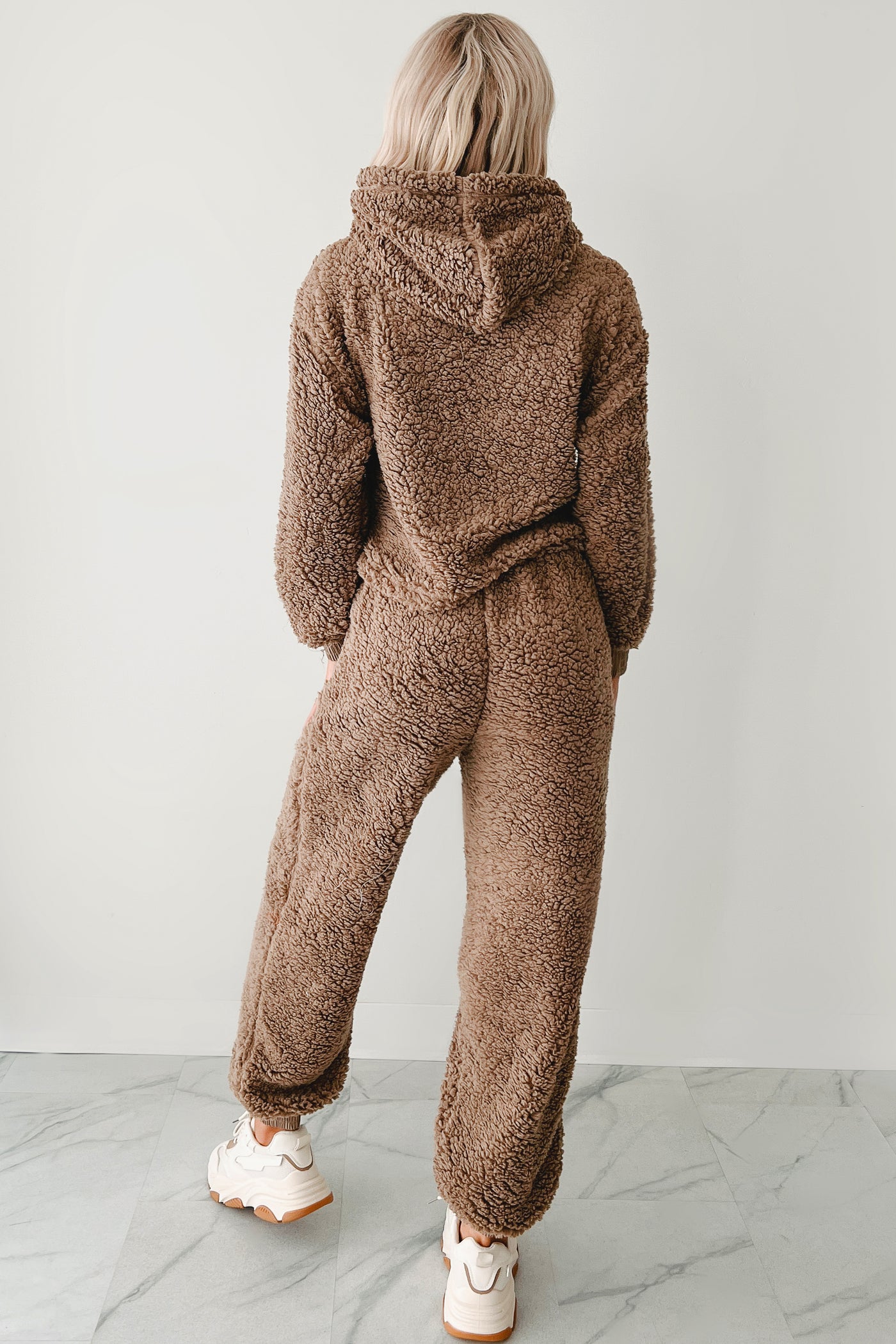 Cuddling Up Two Piece Fleece Lounge Set (Mocha)