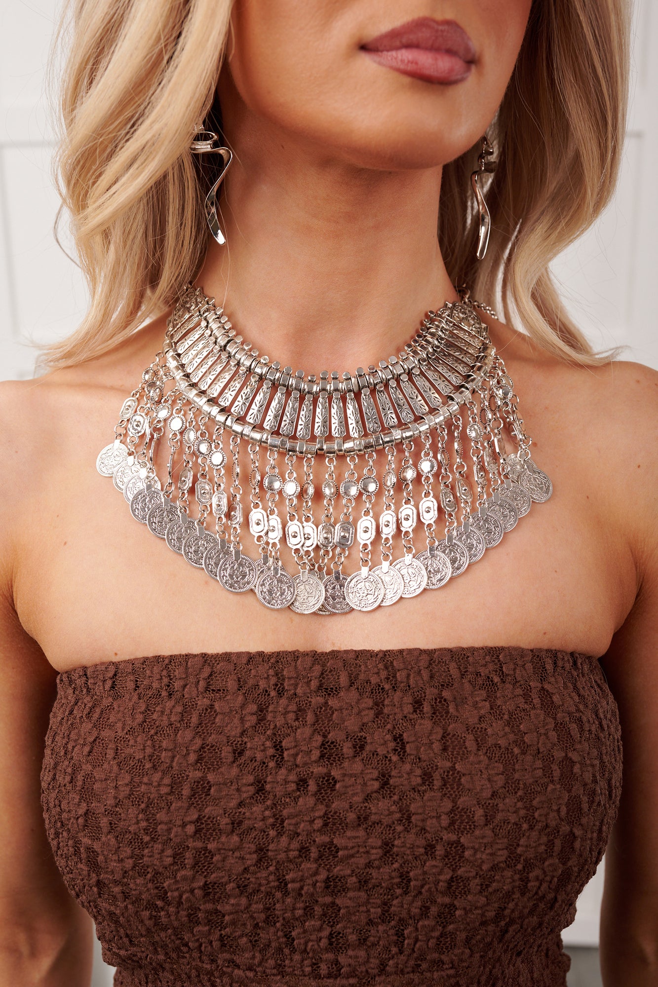 Main Character Moment Bib Statement Necklace (Silver) - NanaMacs