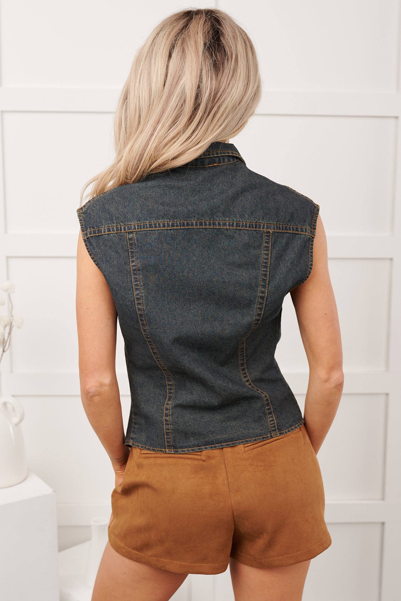 Canyon Cowgirl Sleeveless Button Up Denim Top (Dark Blue)