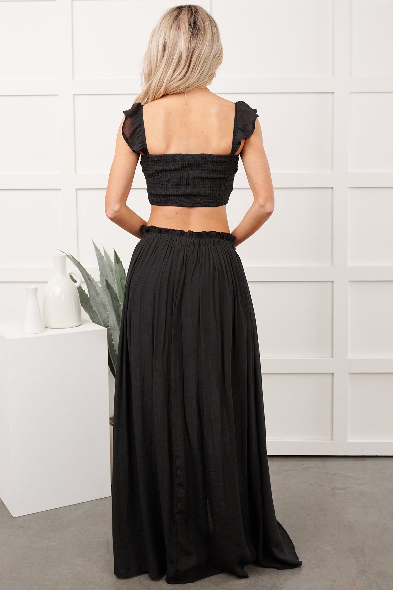 Easy Grace Crop Top & Maxi Skirt Set (Black)
