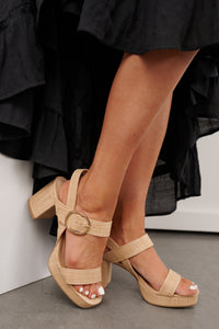 Off Duty Staple Platform Raffia Block Heels (Natural) - NanaMacs