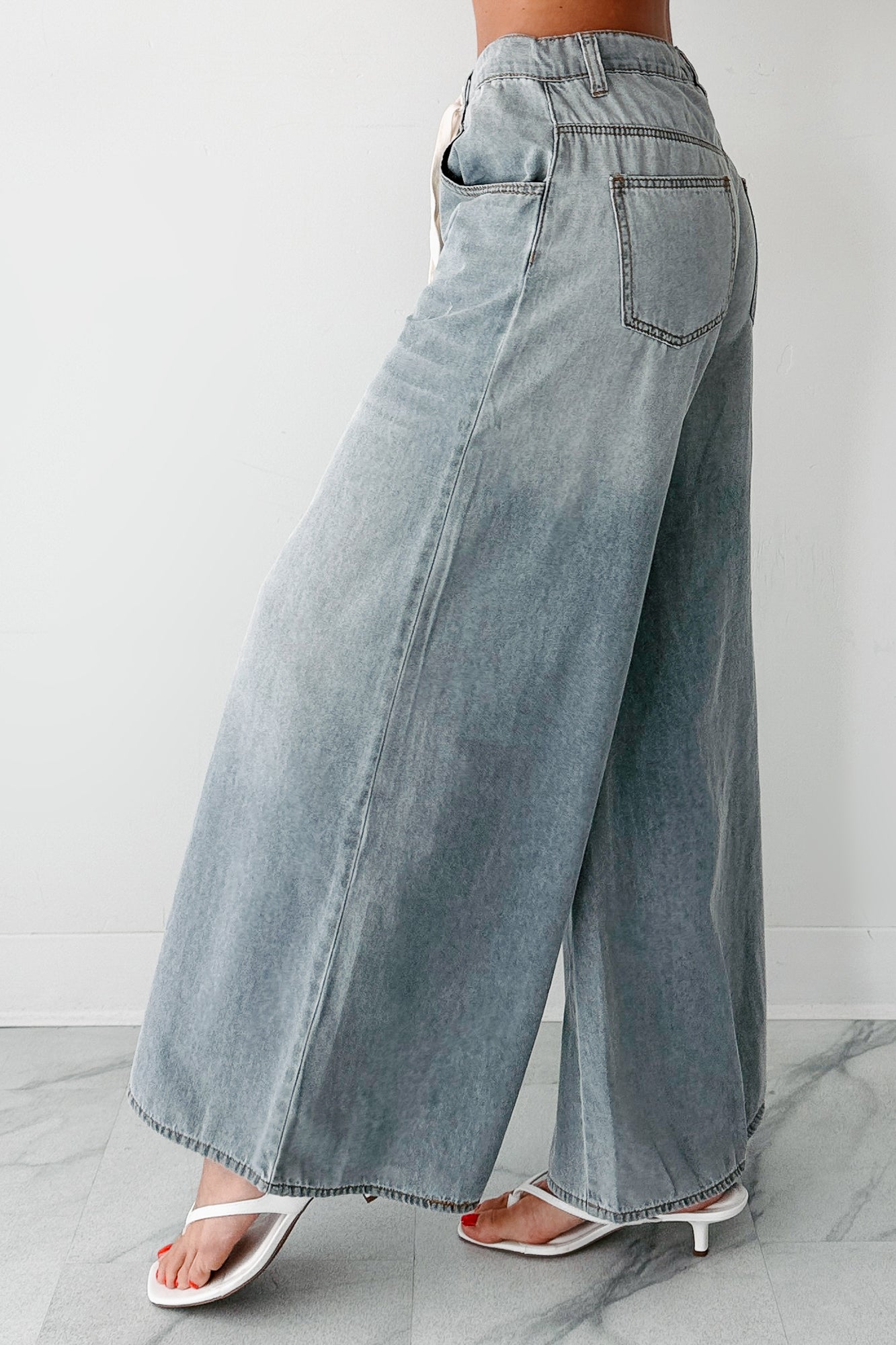 Marin Ombre Wide Leg NoaBoa Jeans (Denim Grey) · NanaMacs