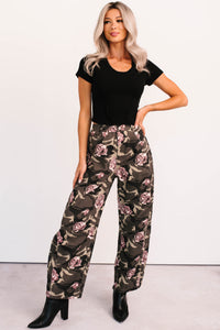 Sink Into It Raw Edge Signature 8 Crop Tee (Black) - NanaMacs